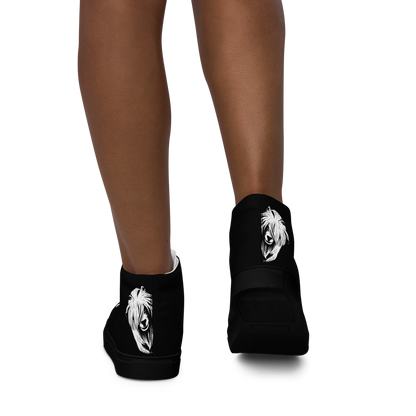 Peeking Goat Women’s high top canvas shoes